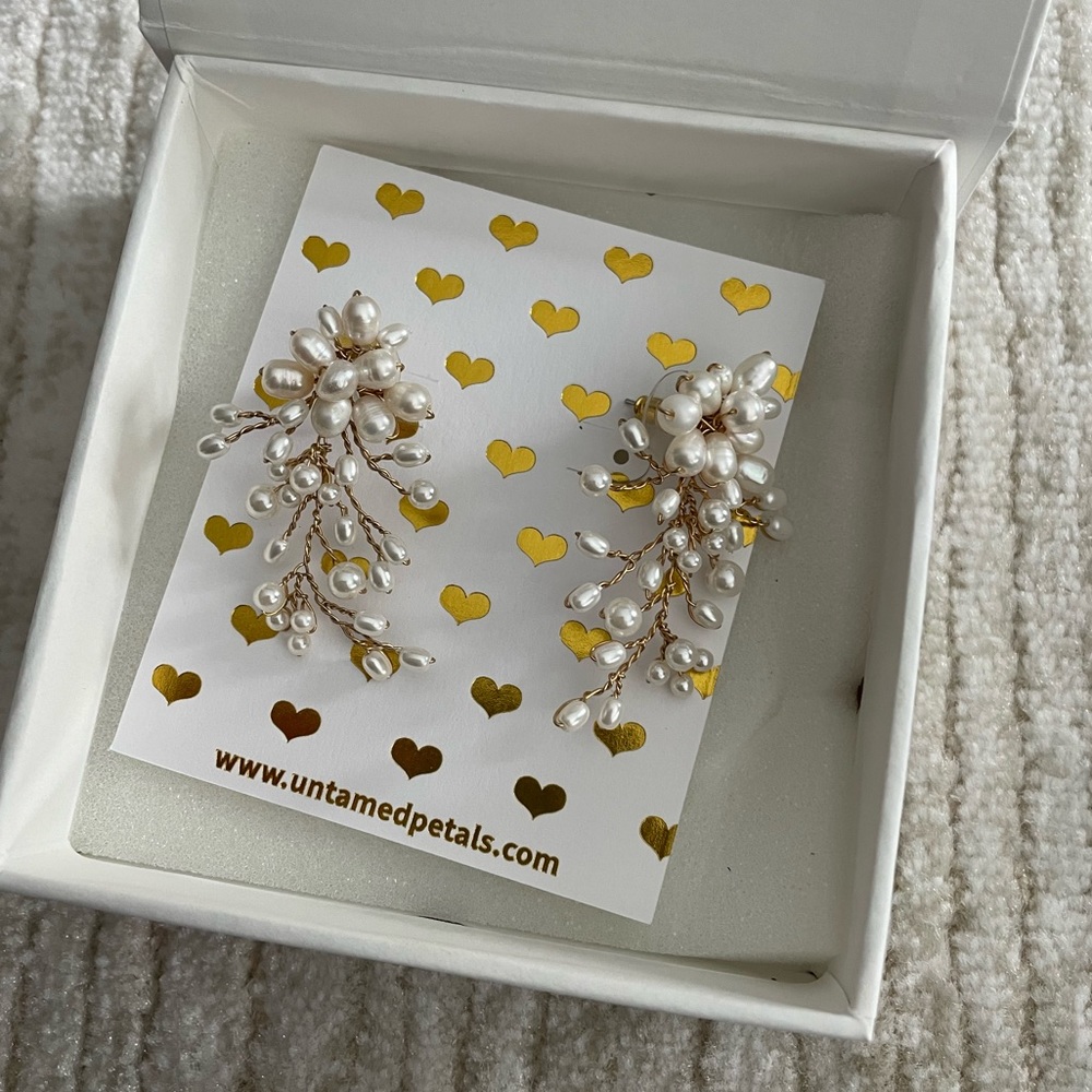 Untamed Petals - Moore Earrings